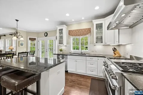 8 Forest Drive Mendham Borough NJ 07945