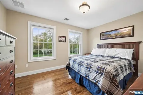 8 Forest Drive Mendham Borough NJ 07945