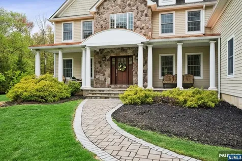 8 Forest Drive Mendham Borough NJ 07945
