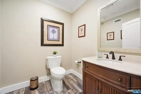 8 Forest Drive Mendham Borough NJ 07945