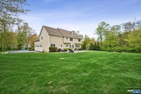 8 Forest Drive Mendham Borough NJ 07945
