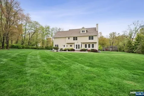 8 Forest Drive Mendham Borough NJ 07945
