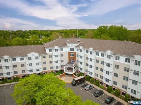 189 Forest Paramus NJ 07652