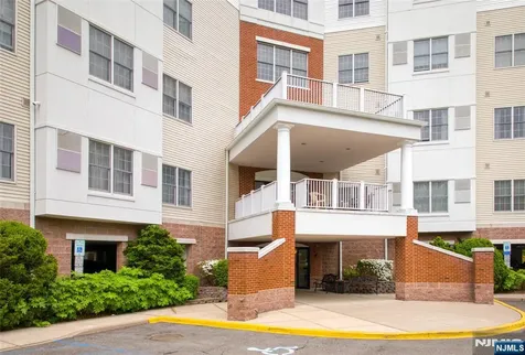 189 Forest Paramus NJ 07652