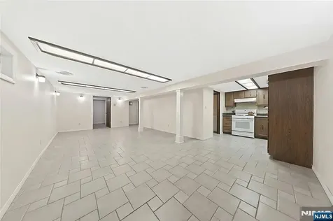 94 Maple Kearny NJ 07032