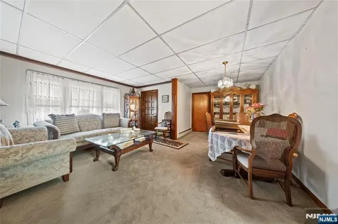 94 Maple Kearny NJ 07032
