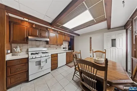 94 Maple Kearny NJ 07032