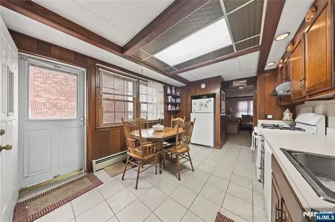 94 Maple Kearny NJ 07032