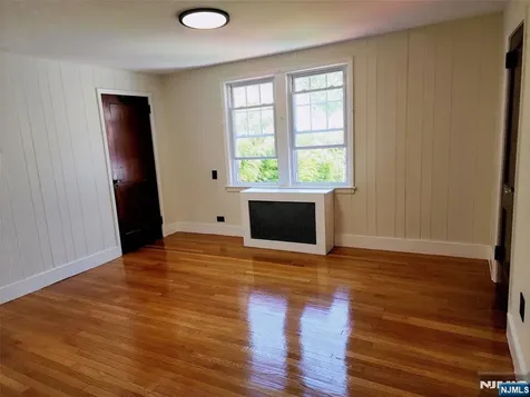 348 Orchard Terrace Bogota NJ 07603