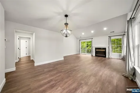 25 Woods Edge Old Tappan NJ 07675