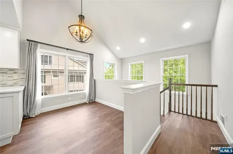 25 Woods Edge Old Tappan NJ 07675