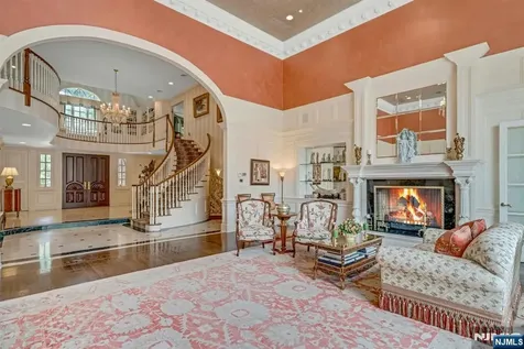 1055 High Mountain Road Franklin Lakes NJ 07417