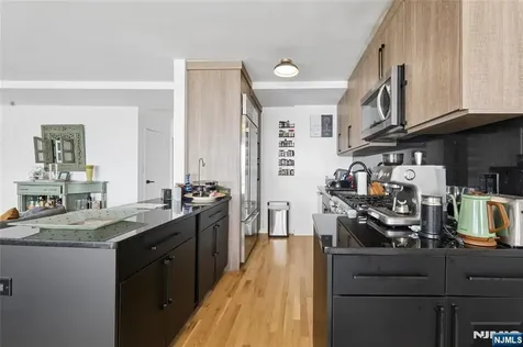 3 Horizon Road Fort Lee NJ 07024