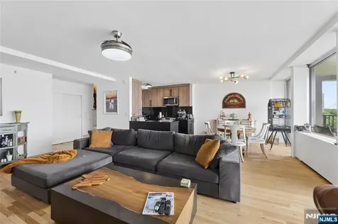 3 Horizon Road Fort Lee NJ 07024