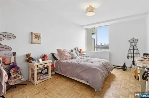 3 Horizon Road Fort Lee NJ 07024