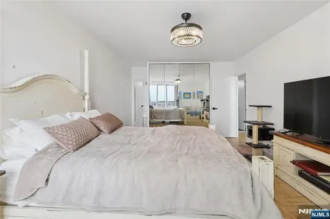 3 Horizon Road Fort Lee NJ 07024