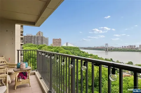 3 Horizon Road Fort Lee NJ 07024