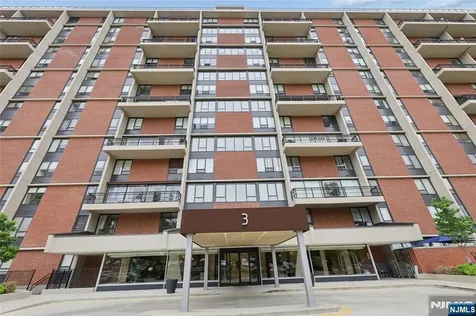 3 Horizon Road Fort Lee NJ 07024