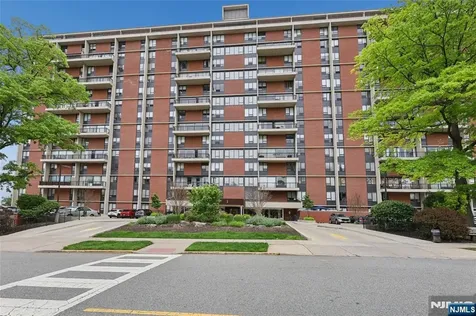 3 Horizon Road Fort Lee NJ 07024