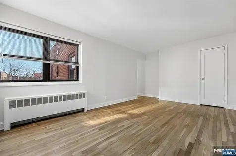 2329 Hudson Terrace Fort Lee NJ 07024