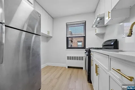 2329 Hudson Terrace Fort Lee NJ 07024