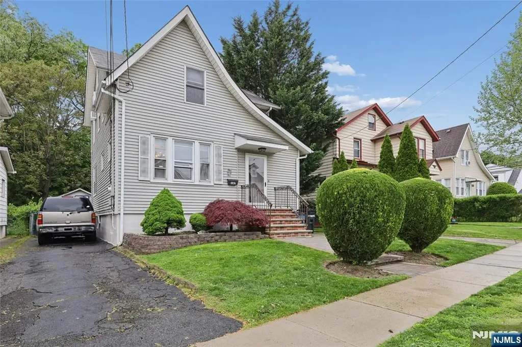 147 Terhune Avenue Passaic NJ 07055