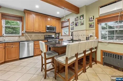 147 Terhune Avenue Passaic NJ 07055