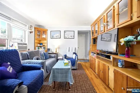 1241 Anderson Fort Lee NJ 07024