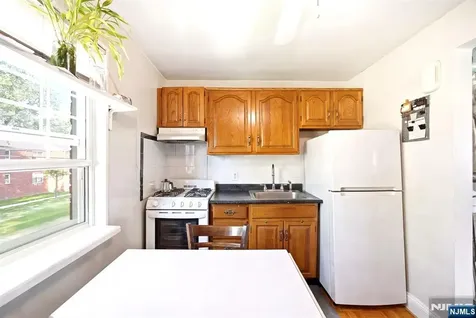 1241 Anderson Fort Lee NJ 07024