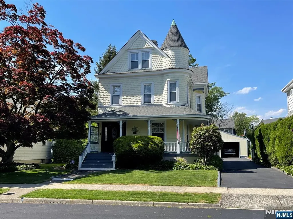 134 Harding Avenue Clifton NJ 07011