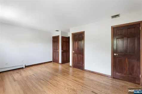 154 Milton Avenue Nutley NJ 07110
