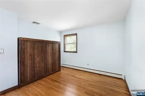 154 Milton Avenue Nutley NJ 07110