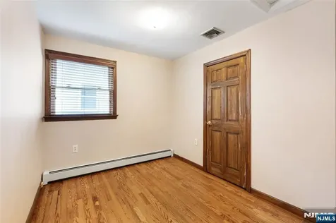 154 Milton Avenue Nutley NJ 07110