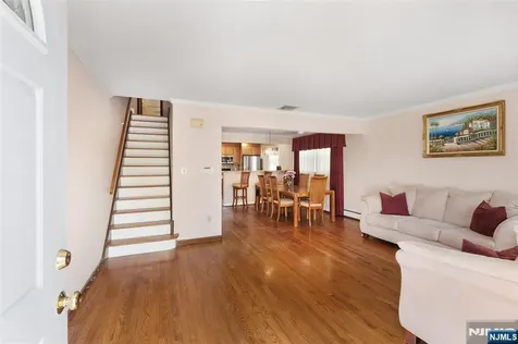 154 Milton Avenue Nutley NJ 07110