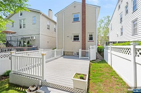 154 Milton Avenue Nutley NJ 07110