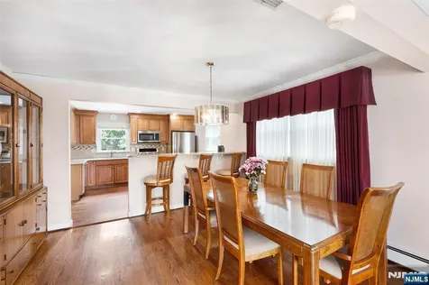 154 Milton Avenue Nutley NJ 07110