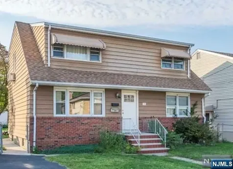 15 Bernice Place Lodi NJ 07644