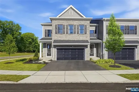14 Melbourne Drive Oakland NJ 07436