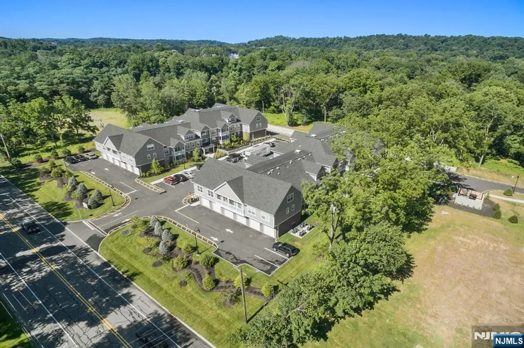 2-48 Grove Avenue Cedar Grove NJ 07009