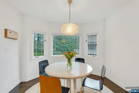 22 Fox Run Allendale NJ 07401
