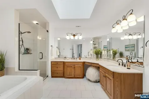 22 Fox Run Allendale NJ 07401
