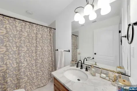 22 Fox Run Allendale NJ 07401