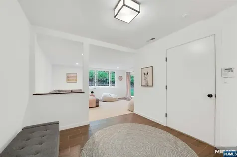 22 Fox Run Allendale NJ 07401