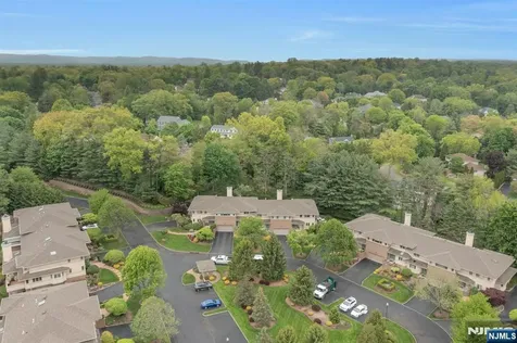 22 Fox Run Allendale NJ 07401