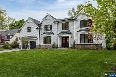 22 Northwood Avenue Demarest NJ 07627