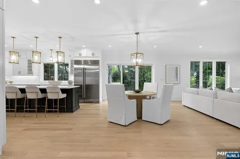 22 Northwood Avenue Demarest NJ 07627