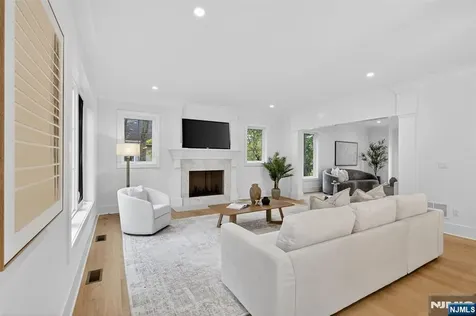 22 Northwood Avenue Demarest NJ 07627