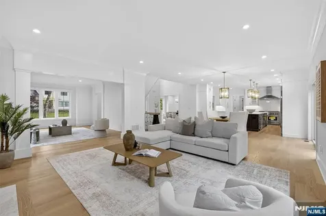 22 Northwood Avenue Demarest NJ 07627