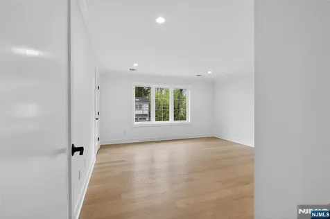 22 Northwood Avenue Demarest NJ 07627