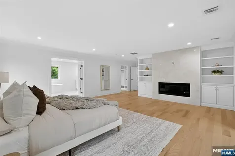 22 Northwood Avenue Demarest NJ 07627